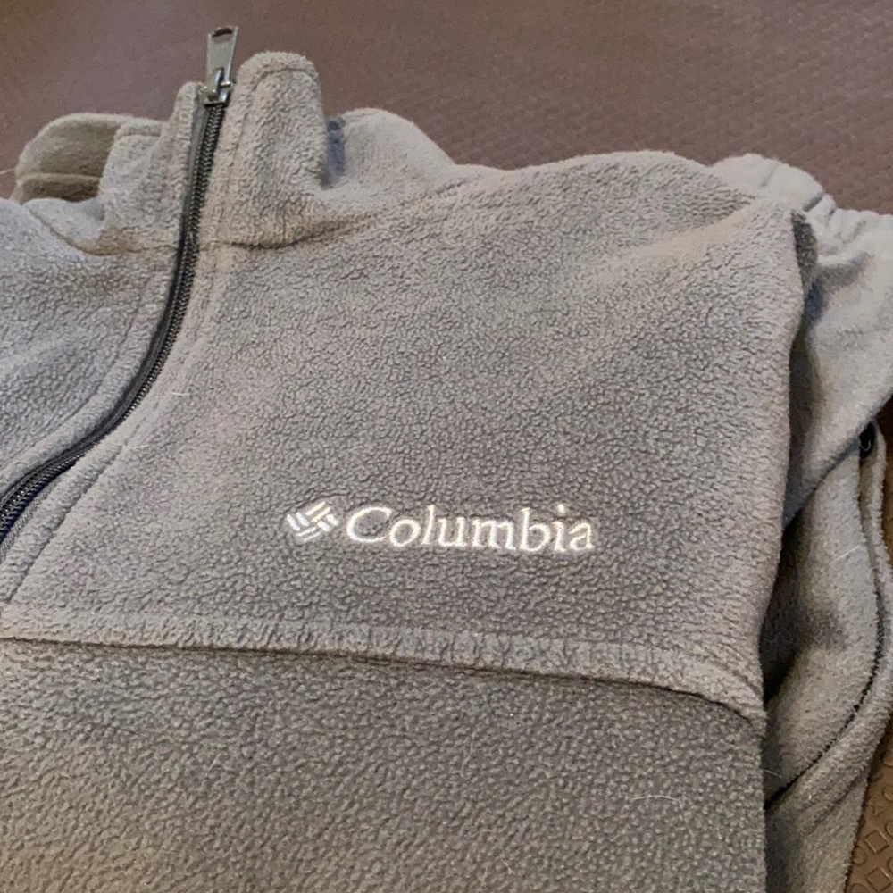 Columbia zip up fleece jacket